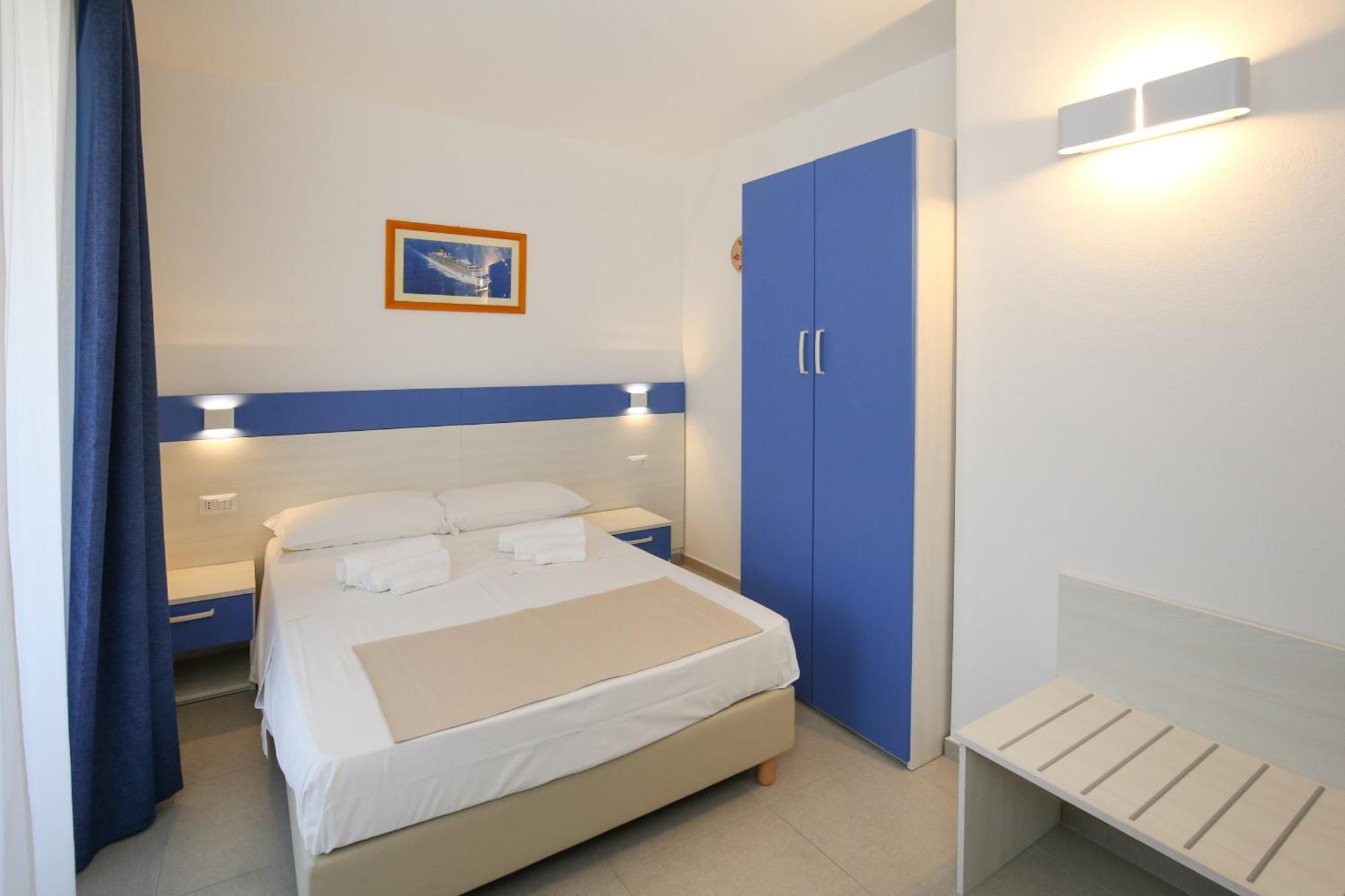 The Square Castelsardo Hotel Bagian luar foto