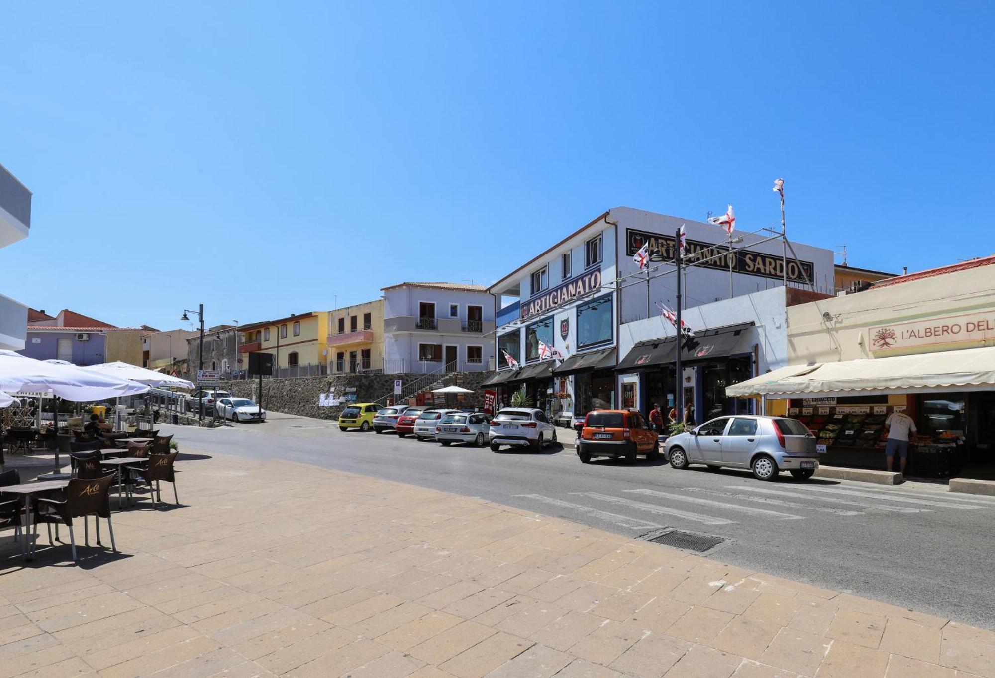 The Square Castelsardo Hotel Bagian luar foto